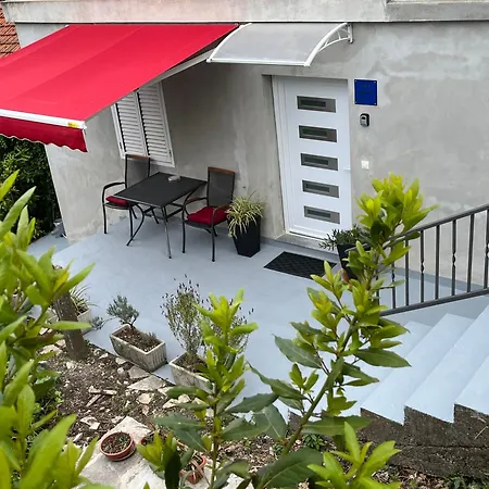 Apartment Eva *